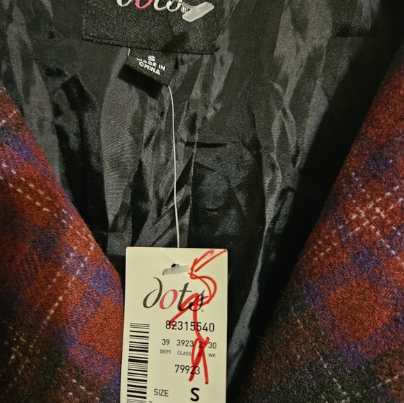 Burgundy Red Dark Gray Plaid Cape Jacket - Picture 6 of 7